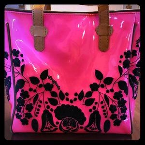 Consuela Valentina Pink Scream collection